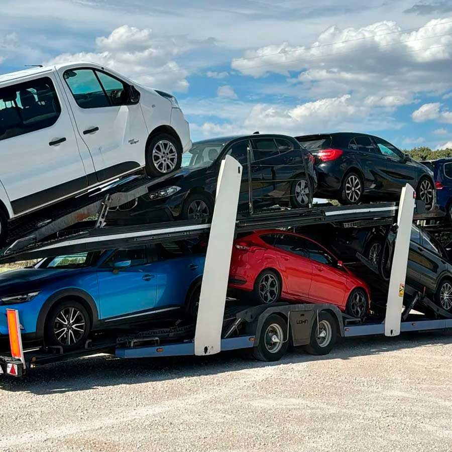 Autotransportes Sierra López vehículos sobre camión